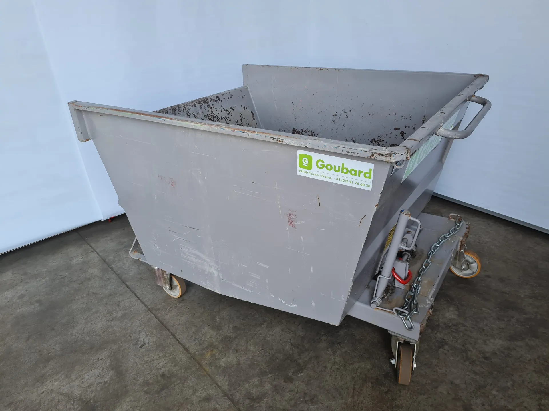 GS - Benne basculante hauteur réduite 1000L