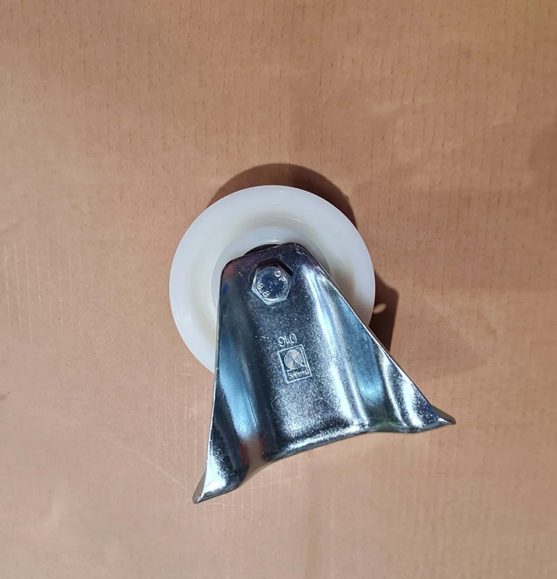 Roue nylon fixe ⌀125